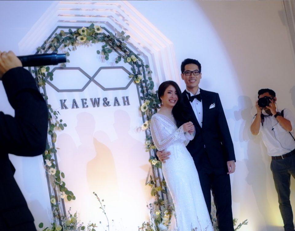 ร้องเพลง-งานแต่งงาน-โอม-Cocktail